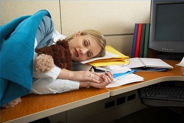 Названы плюсы и минусы дневного сна